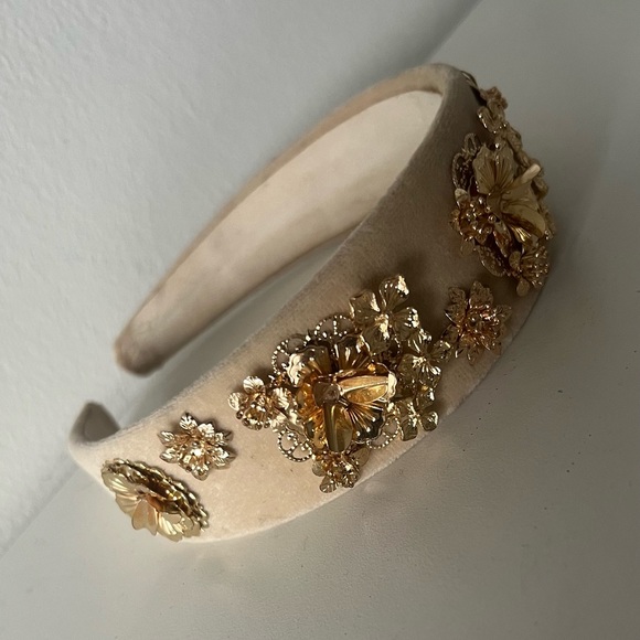 Headband - Picture 1 of 4